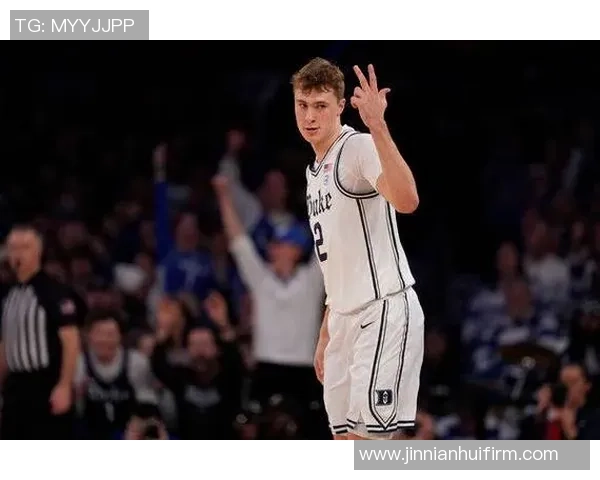 弗拉格本赛季关键时刻狂砍31分助球队前途光明并列联盟得分榜第十